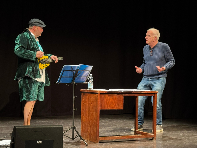 Gene Gnocchi – una crepa nel crepuscolo